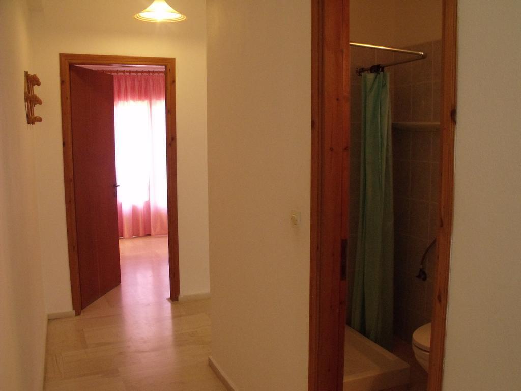 Santa Maria Hotel Vitaládes Quarto foto