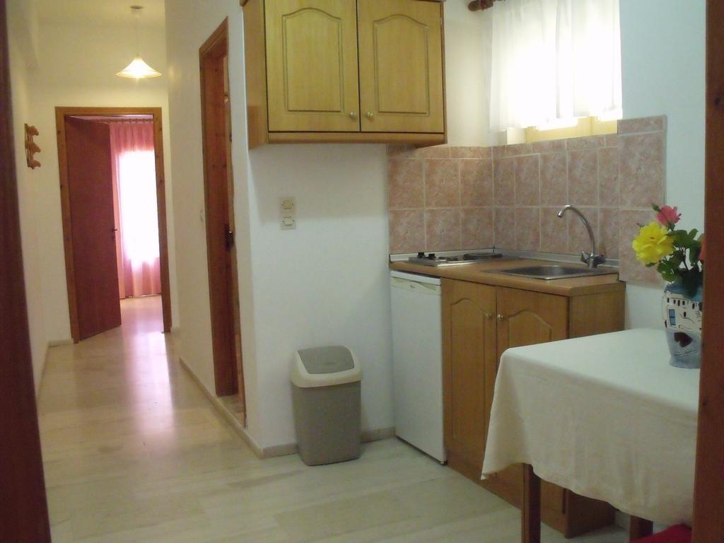 Santa Maria Hotel Vitaládes Quarto foto